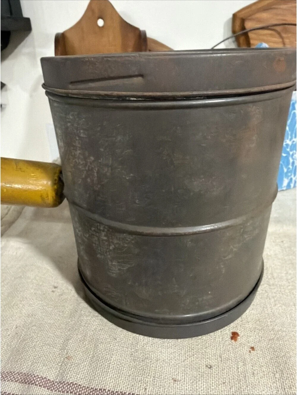 Antique Kitchen 5 Cup DUPLEX SIFTER Yellow Handle both lids flour Primitive Farm